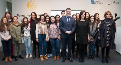 Os edís de Obras e Cultura de Burela visitaron as obras de acceso ao porto xunto aos responsables dos traballos