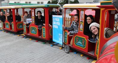 “Precisamos comunicarnos entre nós e o PP empeñase en mandarnos en tren a Madrid” dixo Olalla Rodil