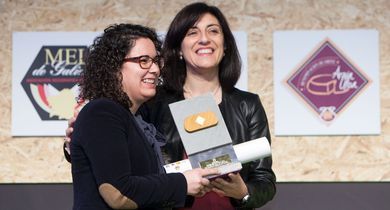 A área de Limpeza Viaria de Ribadeo procede estes días a colocar novos colectores de vidro nas zonas que máis o precisan