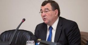 Senra acusa á Comisión Europea de estar “eludindo o debate” dos organismos xeneticamente modificados