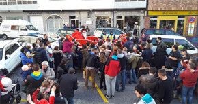 Visita do Concello á vivenda comunitaria de Alfoz en Noiteboa