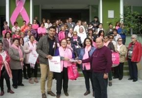 Concentración en Foz con motivo do Día Internacional contra o Cancro de Mama