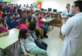 O concello de Lourenzá obvia a petición reiterada do PP de arranxo das vallas da zona do “Ranchito”, malia o risco que supón para os usuarios                   