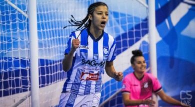 A lusa Jenny Santos, reforzo para as filas laranxas