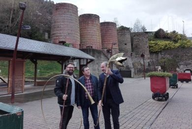 O Barco Museo Reina del Carmen foi trasladado ao asteleiro para realizarlle traballos de mantemento
