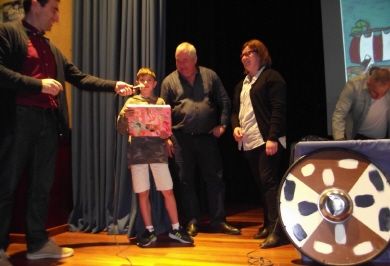 Recepción en Xove a unha estudiante checa