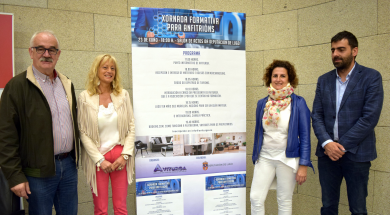 Os nenos de primaria do CEIP San Cosme de Barreiros fixeron unha actividade co Club de Piragüismo Altruán de Ribadeo