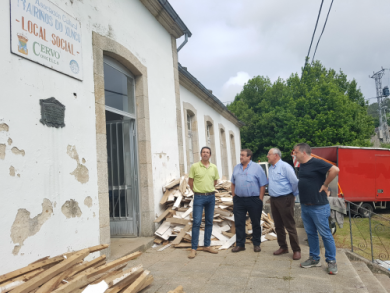 O PSOE leva ao Parlamento as demandas dos veciños de Xove que reclaman á Xunta seguridade para os peóns na glorieta de Beltrán