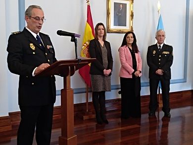 O alcalde, Fernando Suárez, solicítalle á Xunta que conceda canto antes o PIA para a residencia. O rexedor denuncia que leva máis de mes e medio agardando por este permiso