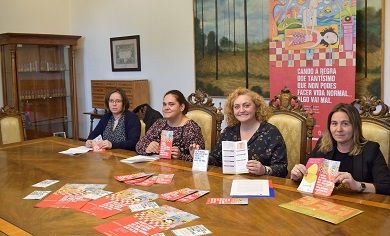 O campo de herba artificial da Marosa conta cunha nova iluminación financiada polo Goberno da Deputación