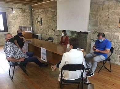 O Concello de Viveiro parabeniza a Adrián Ben tras recibir o premio ao Mellor Atleta Sub-23, un recoñecemento concedido pola Real Federación Española de Atletismo polos grandes méritos obtidos no ano 2019, entre eles o sexto posto en 800 metros no Mundial de Doha ou a súa proclamación como subcampeón de España absoluto no Campionato Nacional