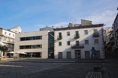 Este venres, 24 de xullo, arrinca a programación cultural de Ribadeo para este verán na que haberá exposicións, música, danza, teatro e espectáculos para xs máis pequenxs