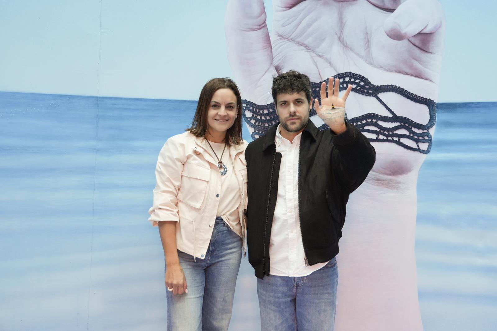 Inaugurado o molde do faro de Burela como unha obra artística vinculada á memoria e identidade da vila