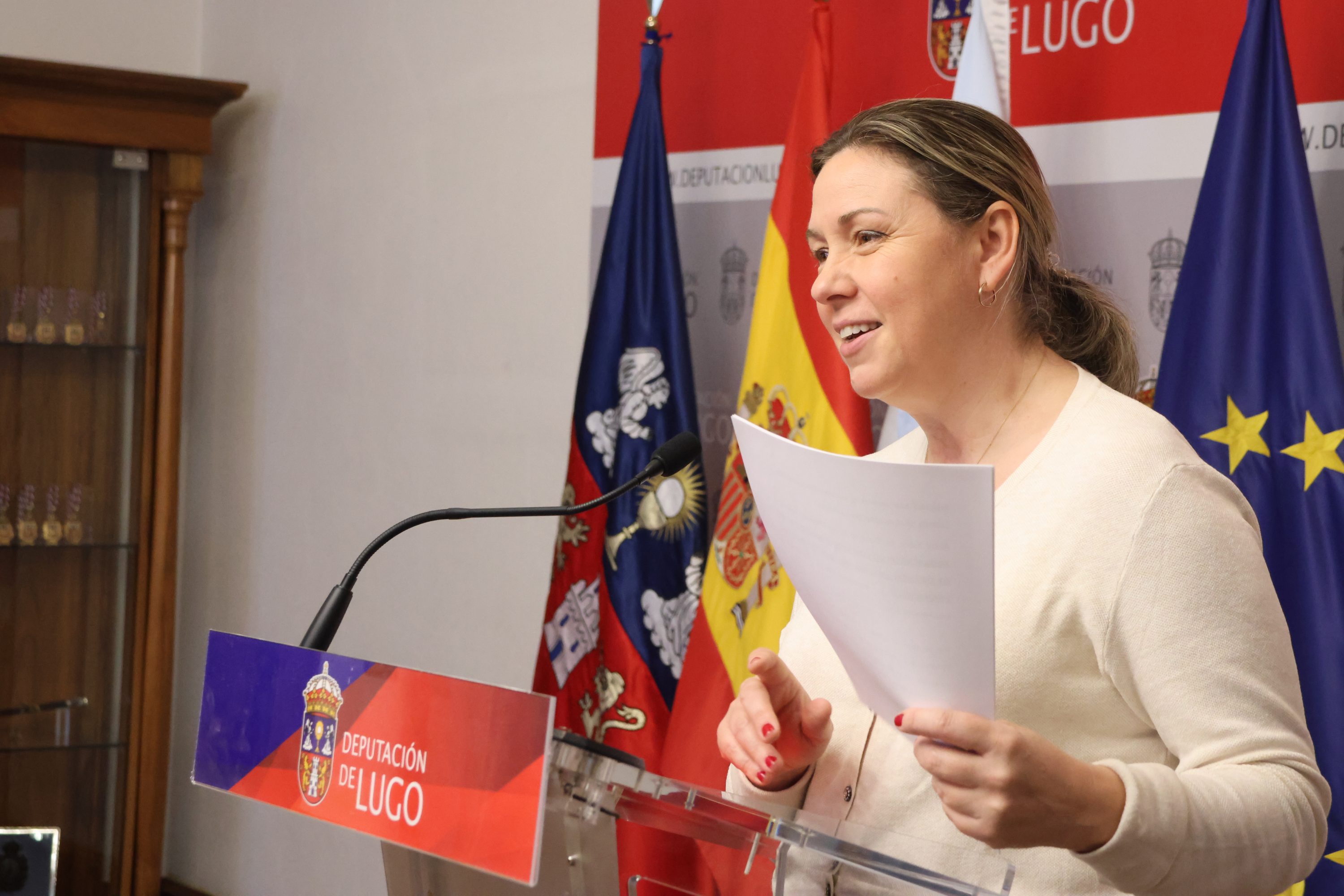 O acordo co Colexio de Farmacéuticos para a presenza de Puntos Violeta nas farmacias achega mecanismos de protección e acompañamento a todos os concellos da provincia fronte á violencia machista