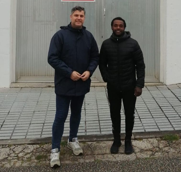 O PP de Burela lamenta que “as obras das gradas do campo da Marosa se prolonguen no tempo pola incapacidade de xestión da alcaldesa”