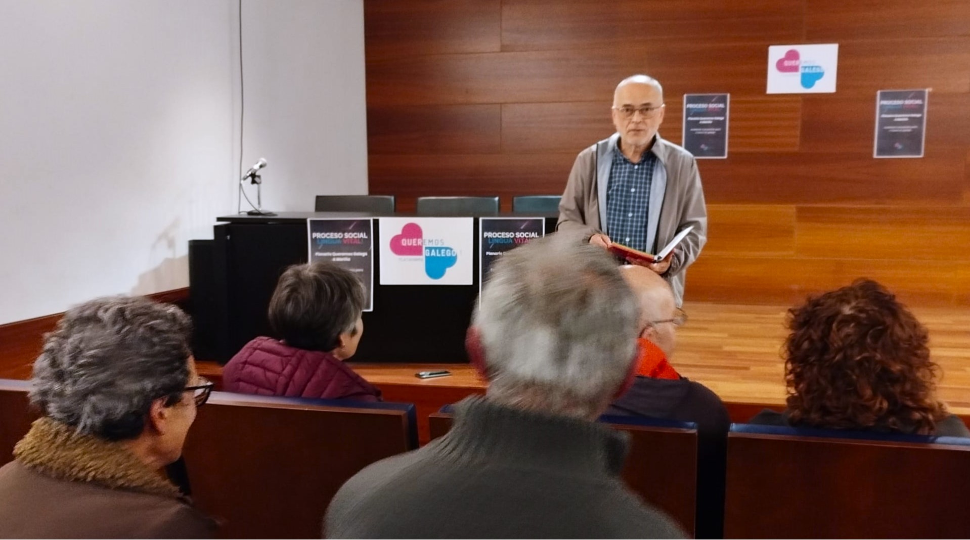 O PP de Burela lamenta que “as obras das gradas do campo da Marosa se prolonguen no tempo pola incapacidade de xestión da alcaldesa”