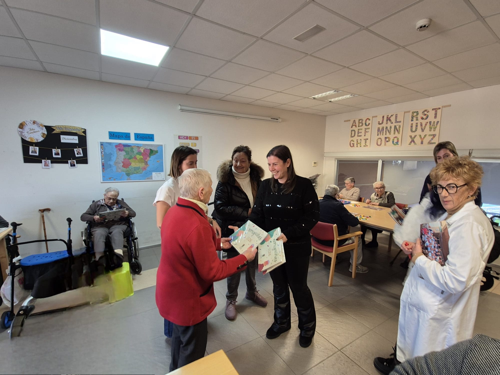 O PP anuncia en Xove que levará iniciativas a todas as administracións para esixir ao Goberno que desbloquee, tras case 3 anos, a Lei antiocupación, xa aprobada no Senado