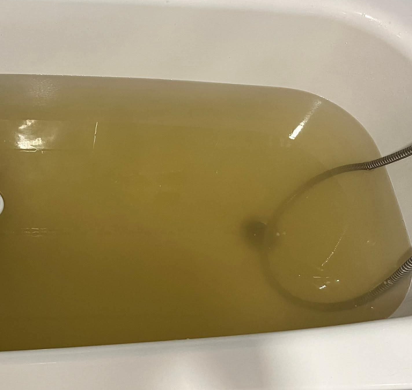 O PSdeG de Xove denuncia a “situación terceiromundista” da auga da traída e acusa ao alcalde de “ocultar un problema recorrente”