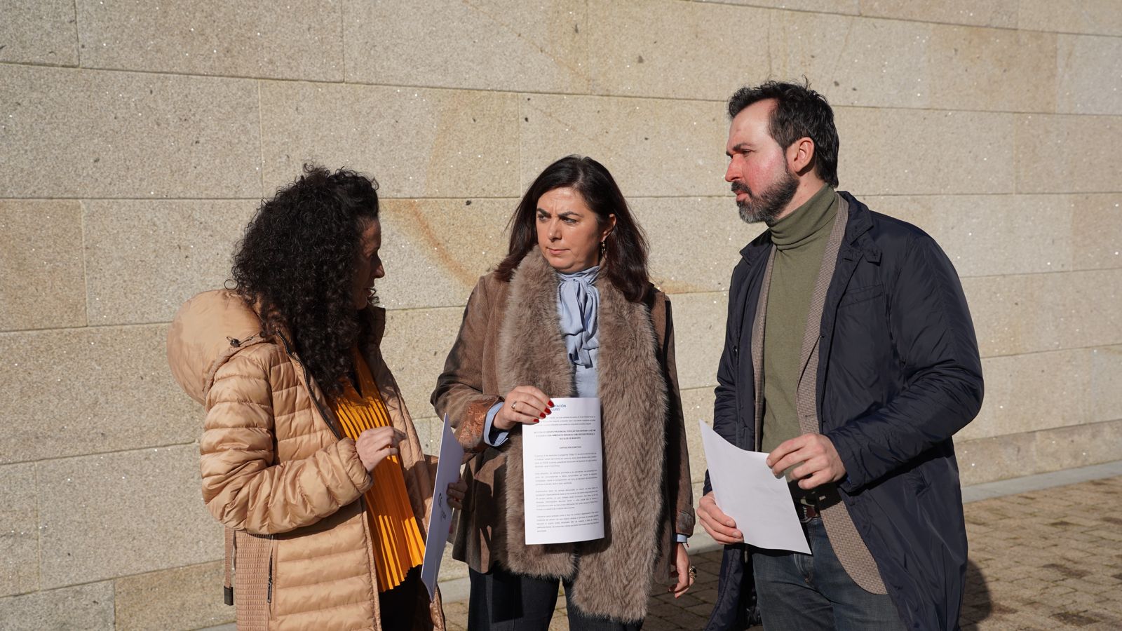 O Teatro Pastor Díaz vibrou coas panxoliñas e bailes dos grupos infantís e xuvenís de Bágoas da Terra