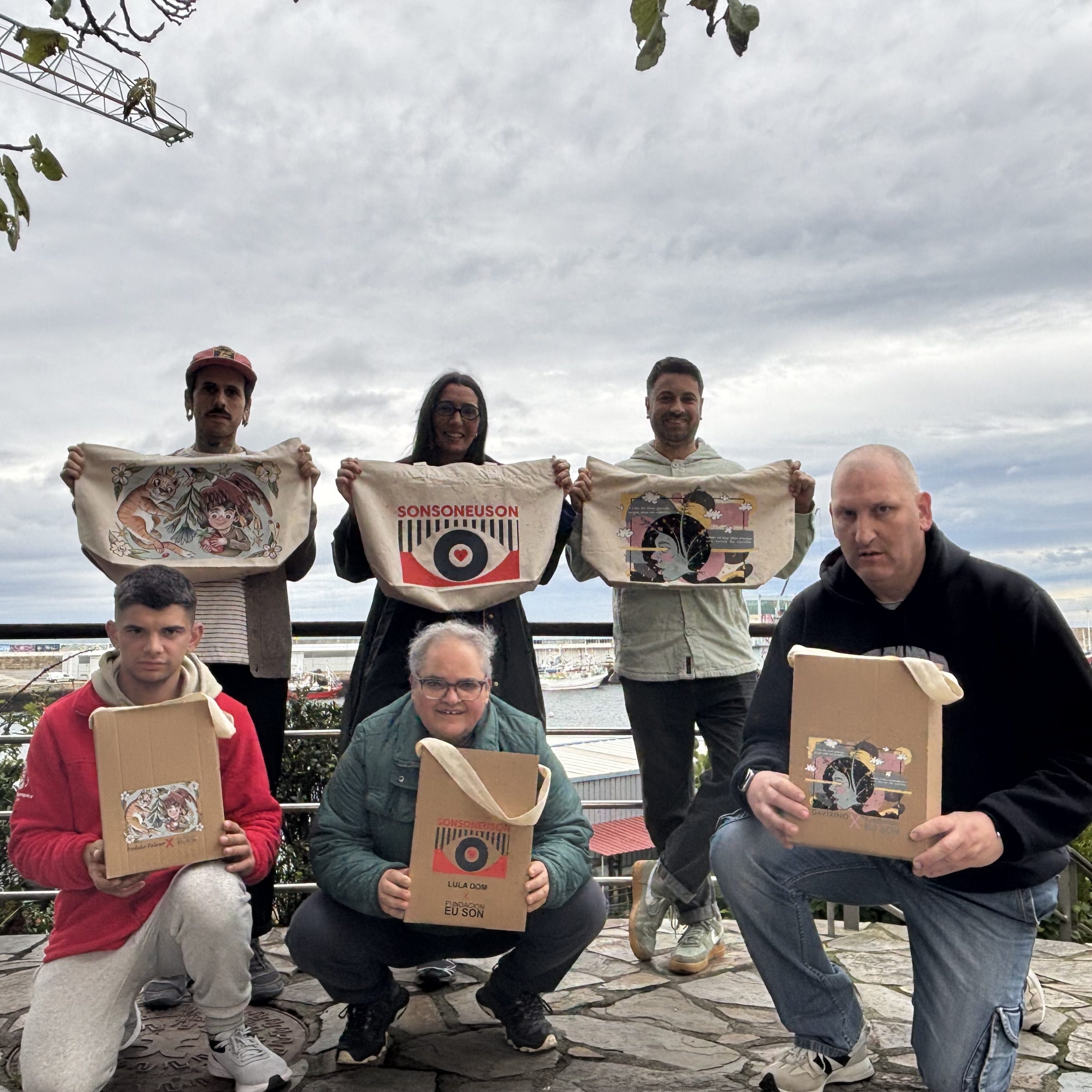 A Fundación Eu Son lanza “Unindo Talentos”, unha colección de bolsas creadas con artistas locais