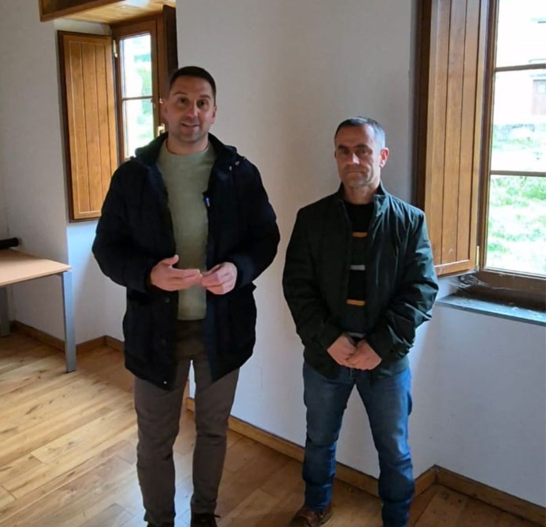 Trabada solicita unha axuda para recuperar a antiga escola da Vilapena como vivenda social