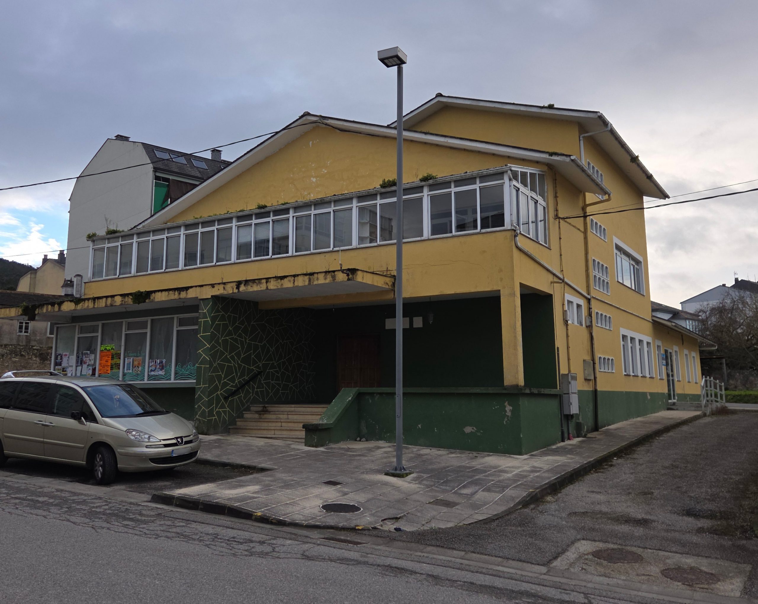 A Biblioteca Municipal de Burela resolve os concursos culturais do Nadal 2025