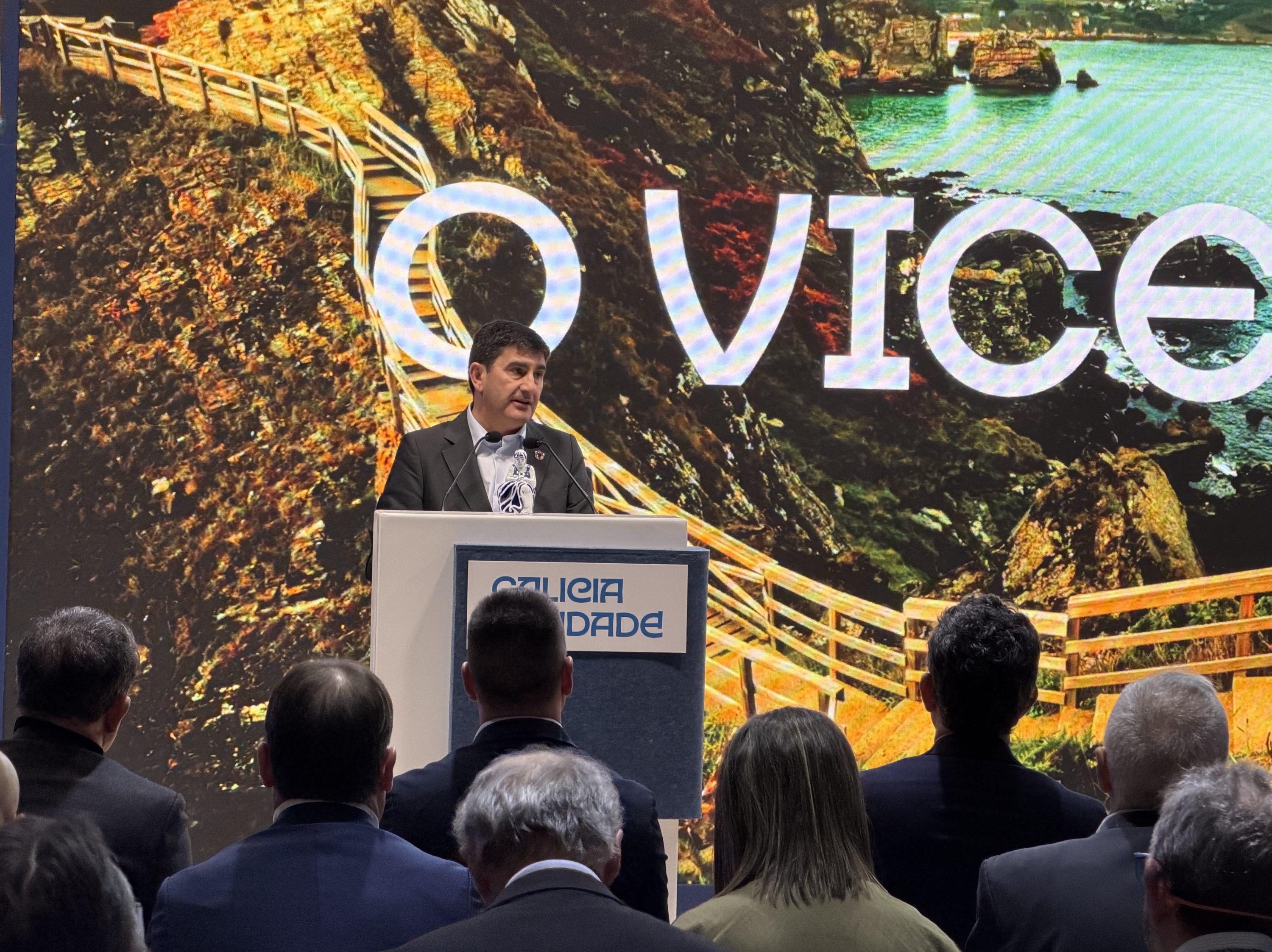 O delegado do Goberno en Galicia, Pedro Blanco, salientou este xoves en Fitur o avance da Mariña no eido turístico, ao que o Goberno de España destina 2,8 millóns de euros mediante o seu Plan de Sustentabilidade