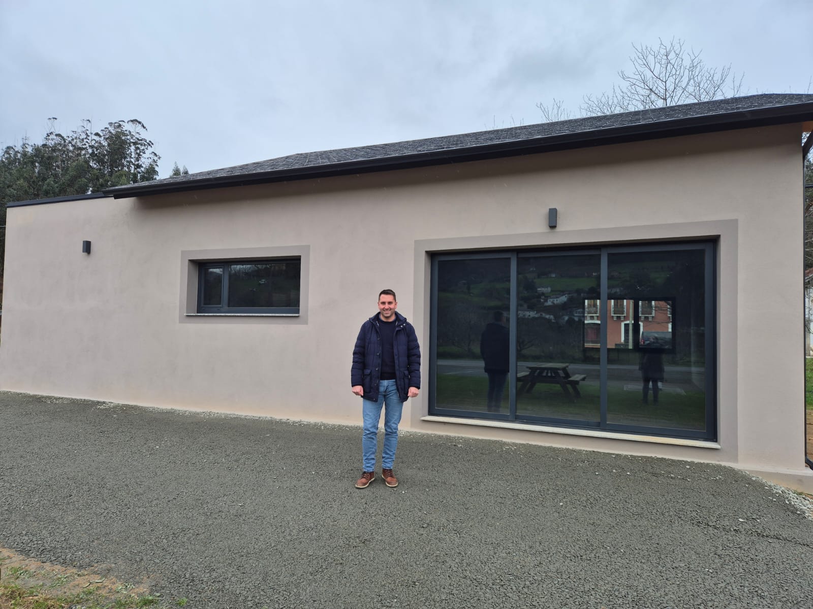 Trabada culmina a creación do centro social da Ría de Abres, unha demanda histórica da parroquia