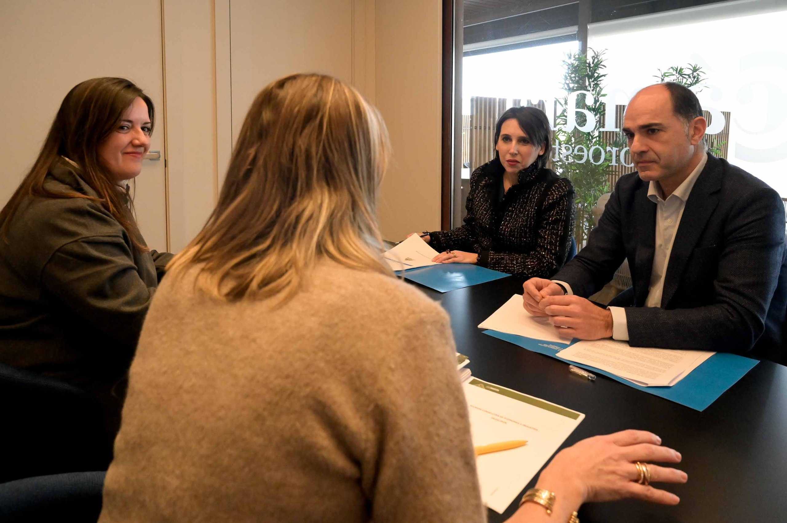 Lorenzana recolle as achegas de LugoMadera ao plan director do sector forestal-madeira do que destacou o seu liderado a nivel nacional