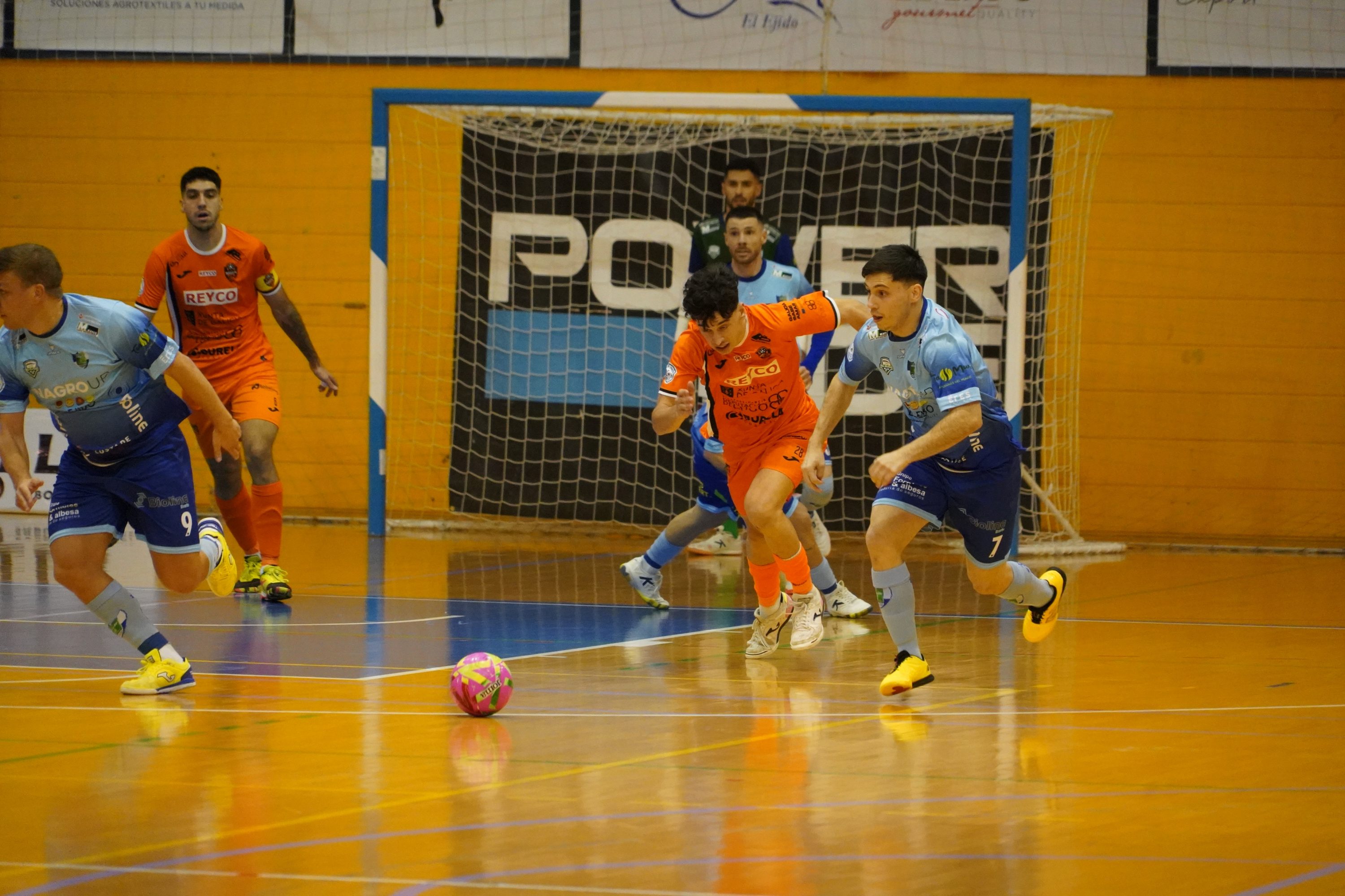 O xogo de cinco non chega: o Burela morre na orilla en El Ejido