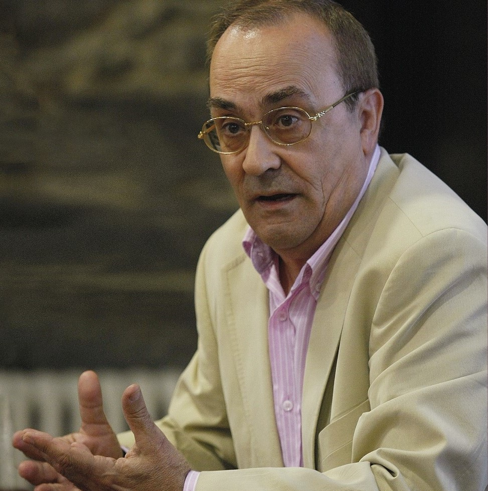 Mondoñedo distingue a Luís Alonso Girgado co Cunqueiriano de Honra