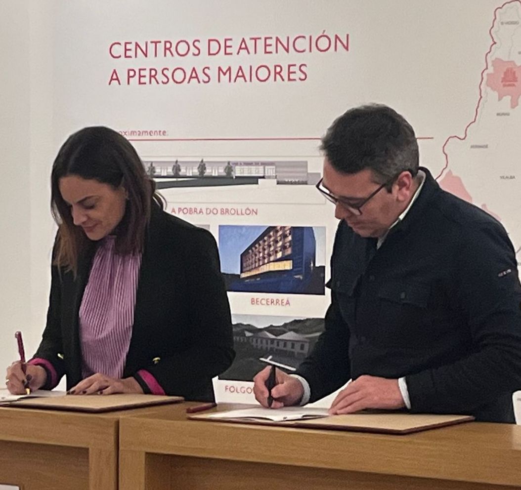 Nazaret Cruz Leal é a gañadora da cesta de produtos relacionados co café, que sorteou Acia Foz-CCA