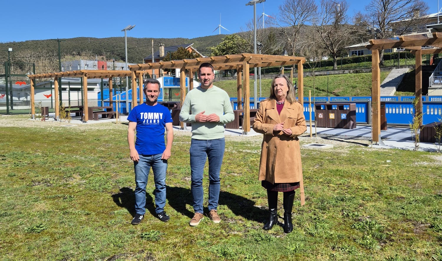 O Concello de Trabada reforza a súa aposta polo turismo e solicita axuda para unha área de autocaravanas