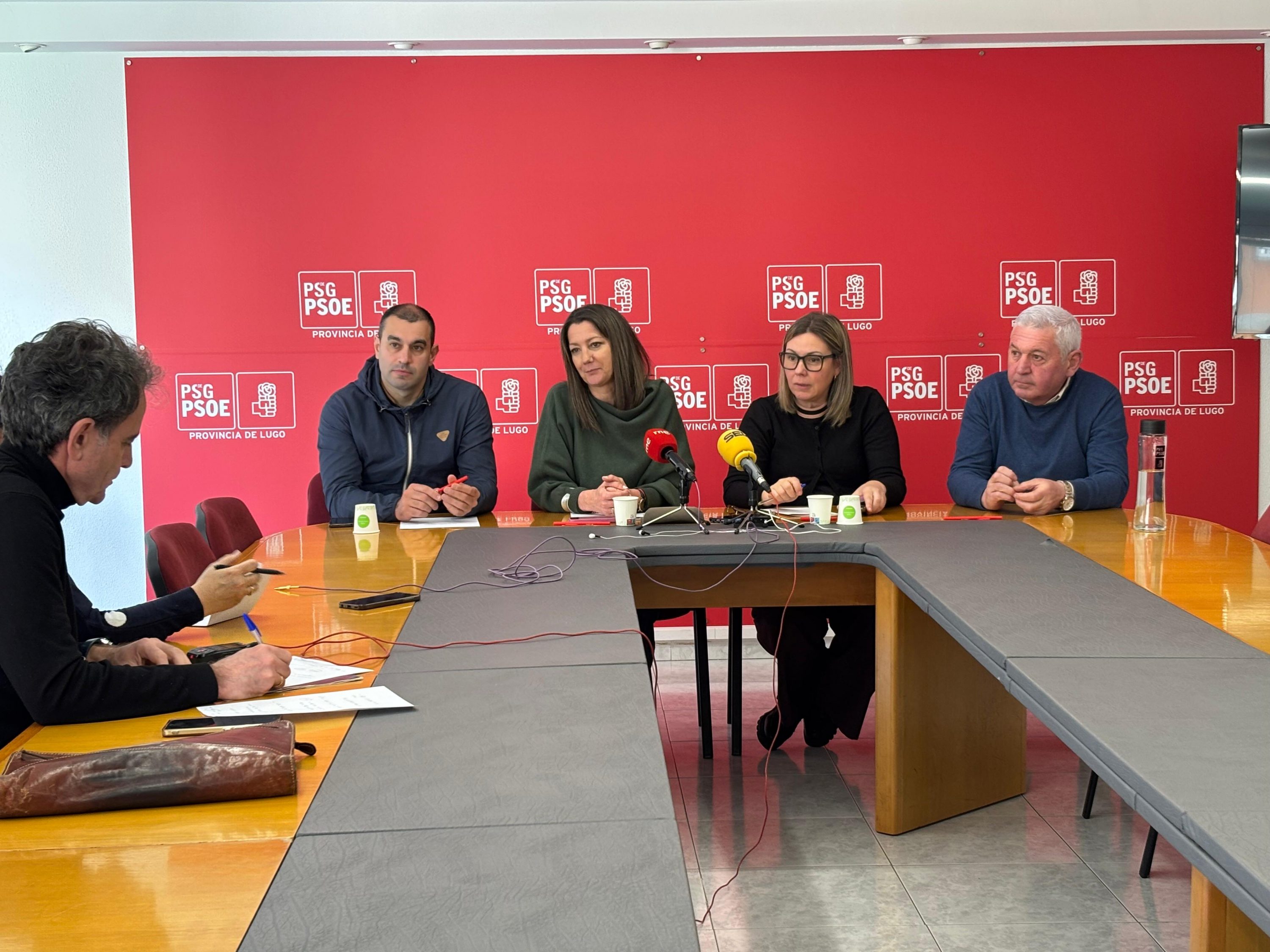 O PSdeG denuncia o “abandono” da atención primaria na provincia tras anos de recortes e falta de planificación da Xunta