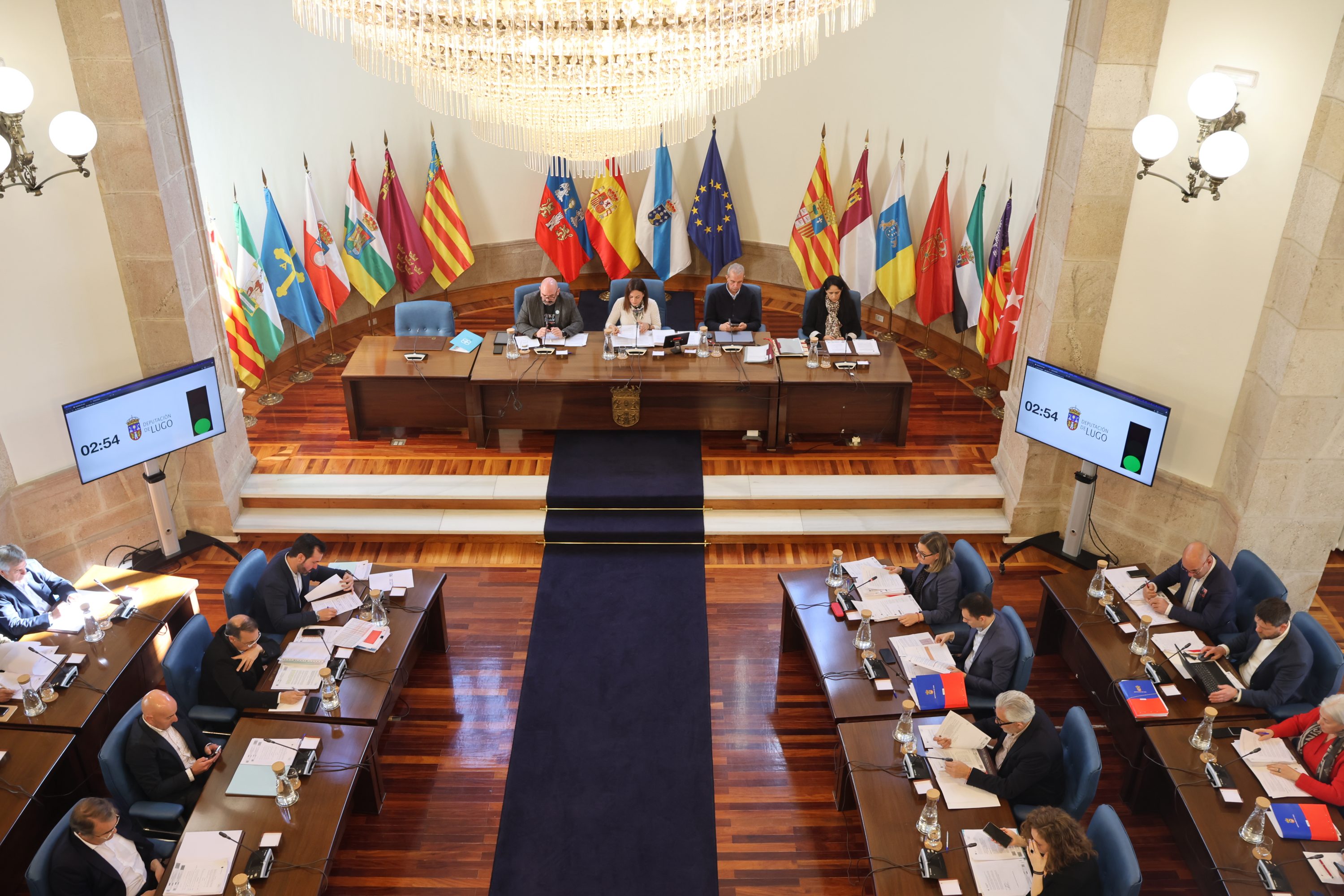 O Pleno aproba por unanimidade a distribución dos 25,5M€ do Plan Deputación para os 67 concellos da provincia