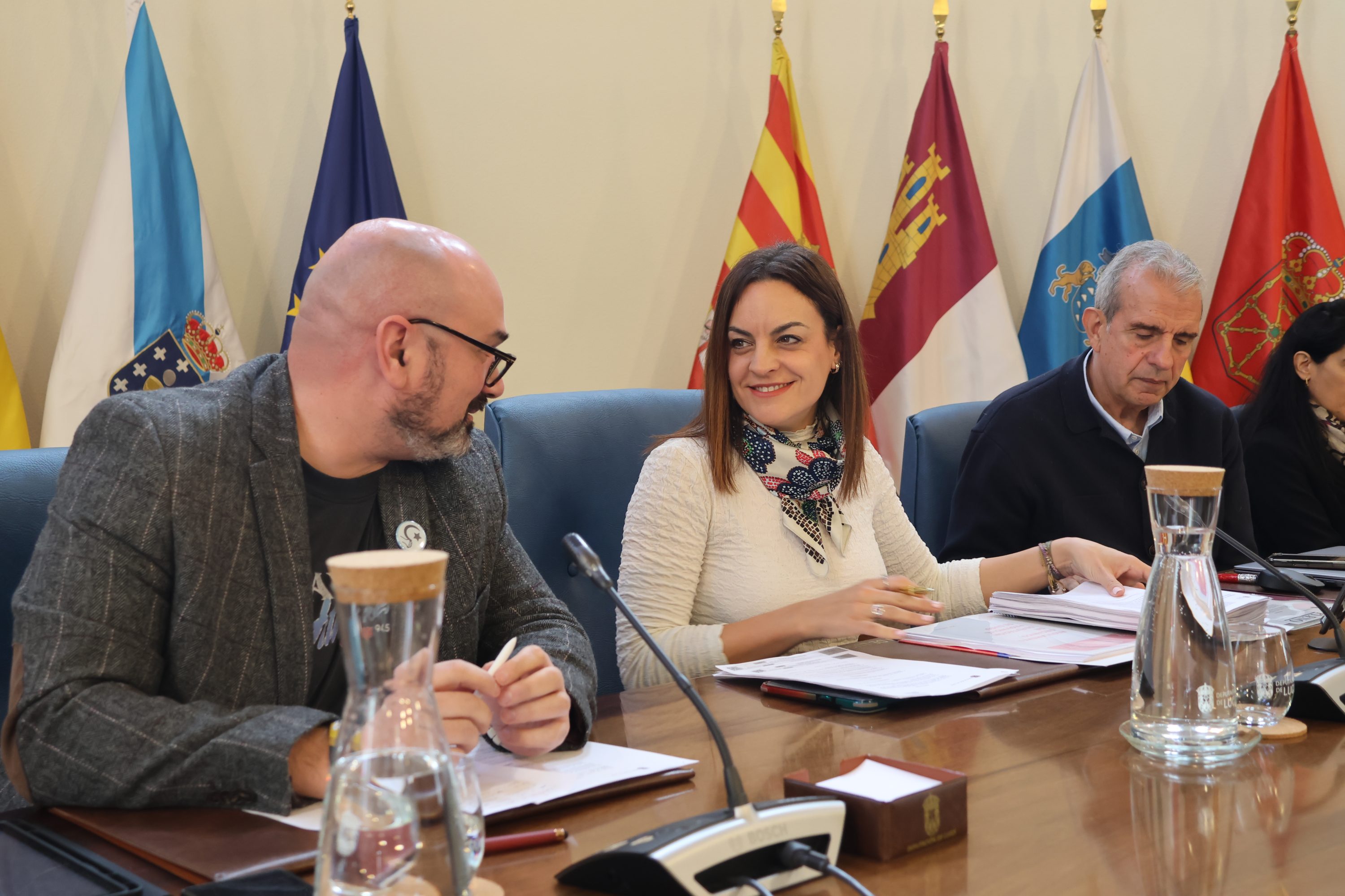 A Deputación defende autonomía local, reforma as residencias e aproba unha moción pola paz no Pleno de marzo