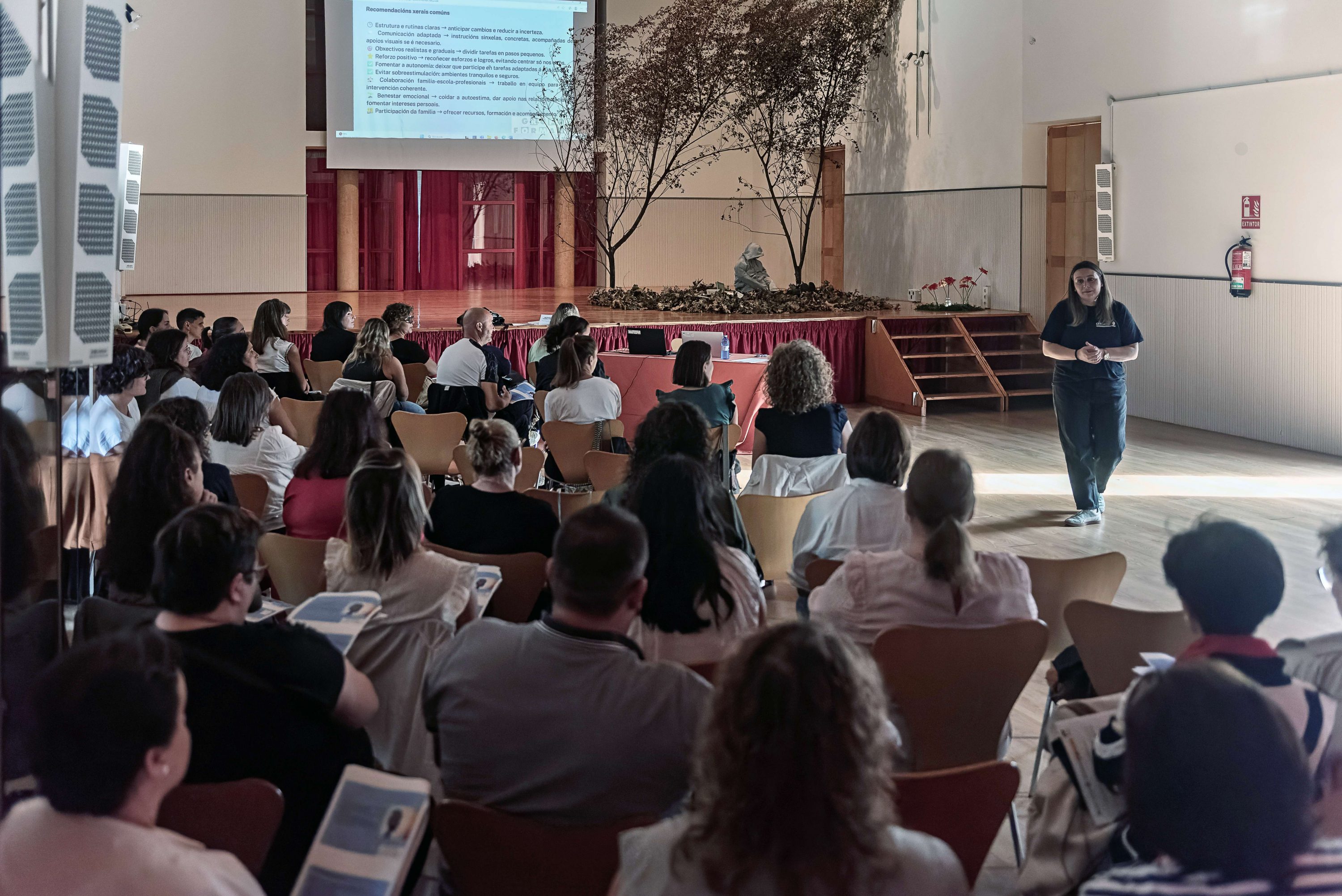 Xove aposta pola educación en igualdade con tres charlas dirixidas a familias e profesorado