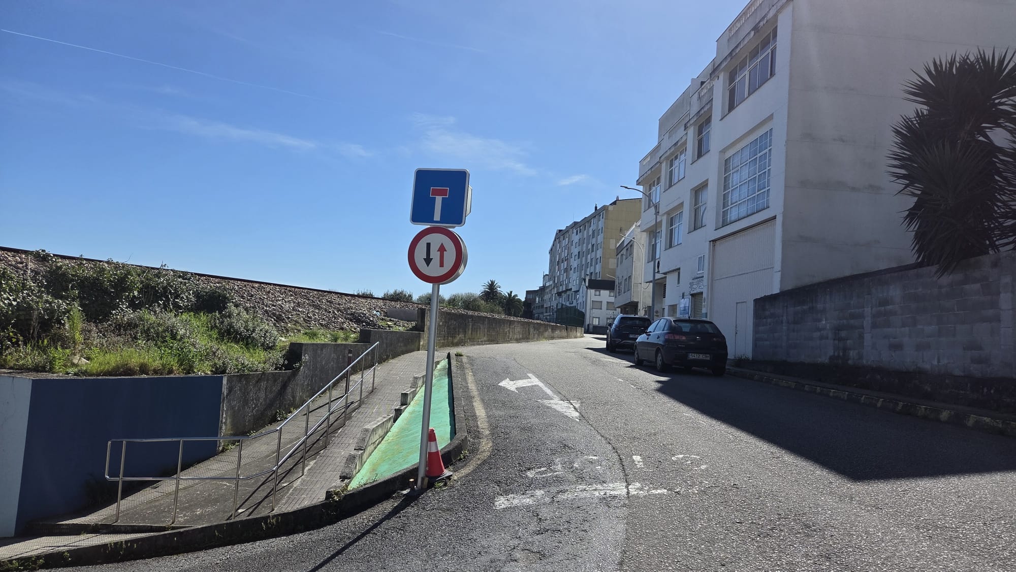 A rúa Celso Emilio Ferreiro de Burela converterase nunha vía de prioridade peonil con nova ordenación do tráfico