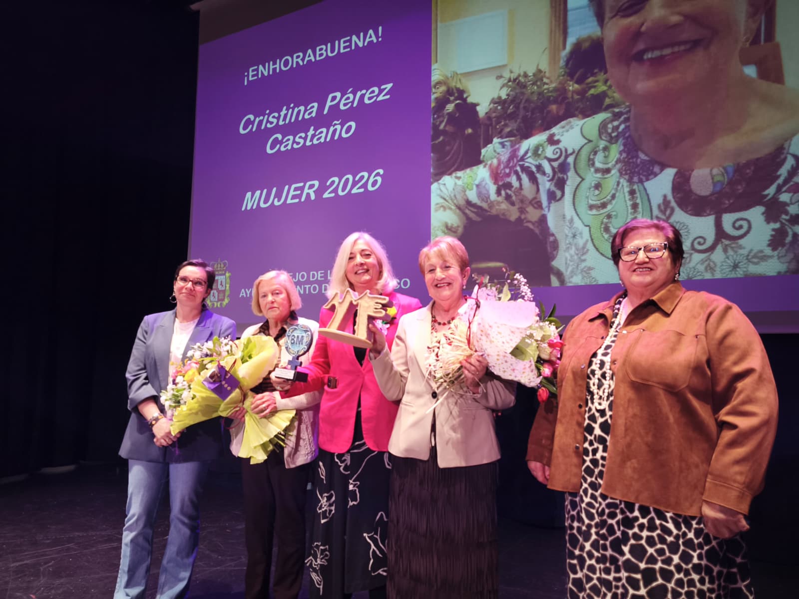 Máis de 130 veciñas súmanse ao Encontro de Mulleres de El Franco, que homenaxeou a Cristina Pérez Castaño