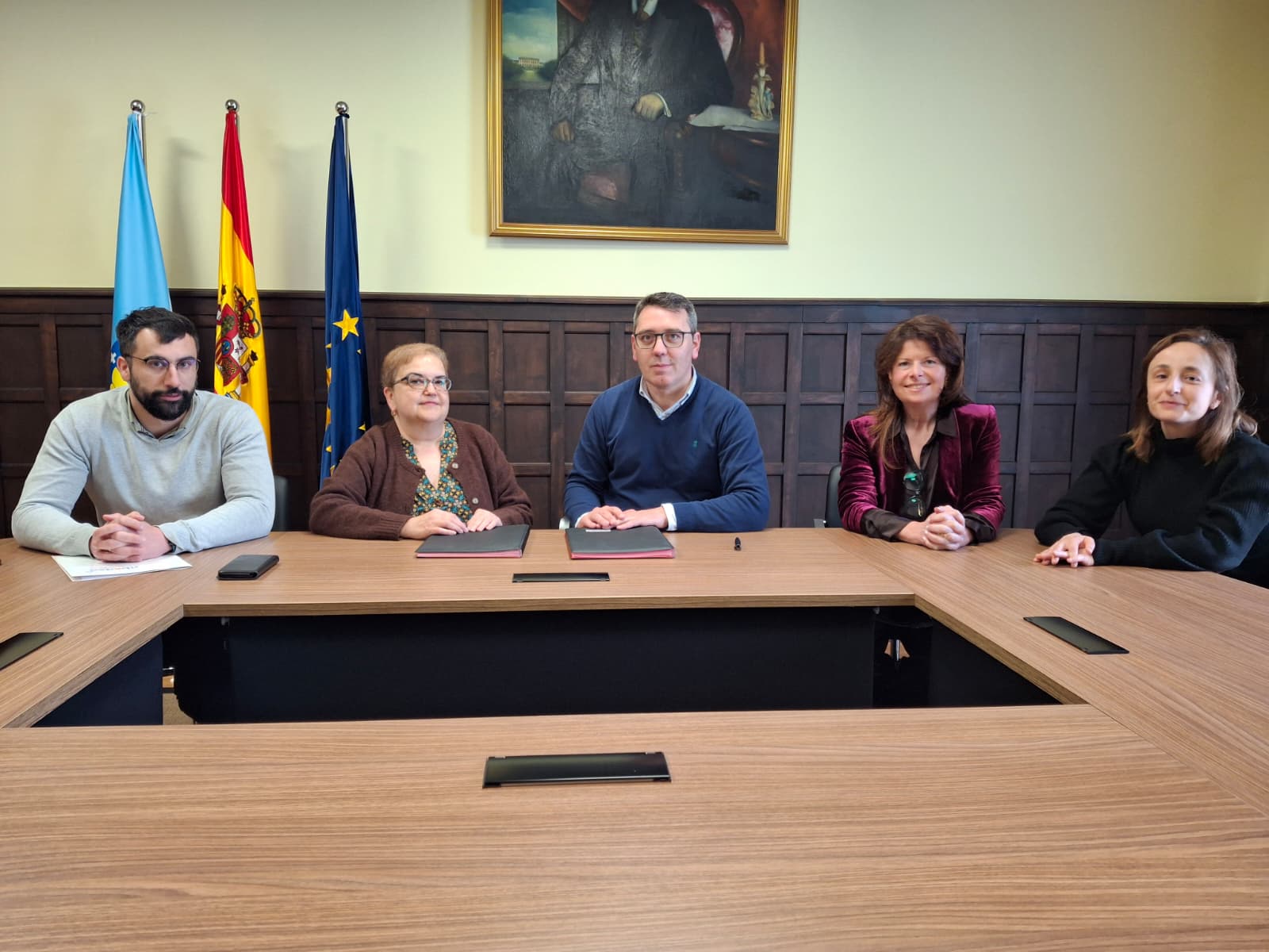 O Concello de Ribadeo e Acisa formalizan o acordo anual para dinamizar a economía local