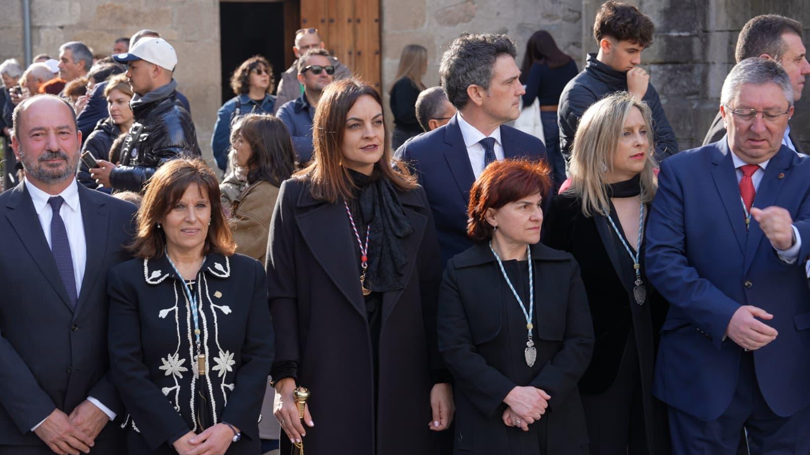 A Presidenta da Deputación de Lugo, Carmela López, participou este xoves en Viveiro na procesión da Última Cea, enmarcada dentro da programación da Semana Santa