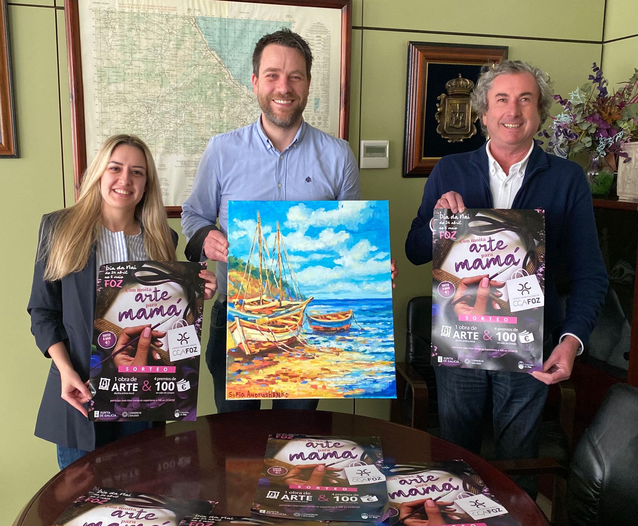Acia Foz-CCA sorteará unha obra de arte dunha artista local e 400 euros en vales de compra na súa campaña do Día da Nai