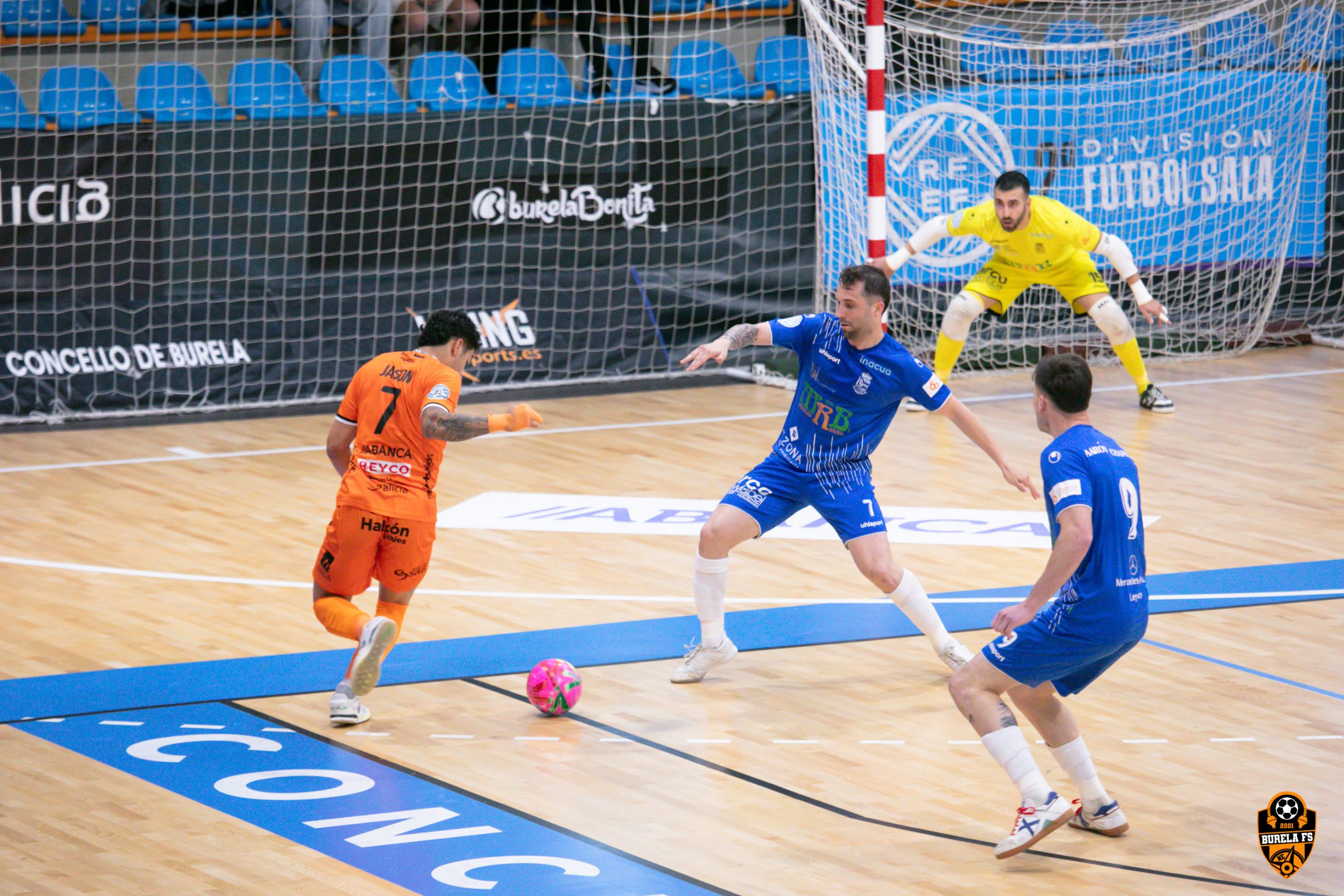 O Burela supera ao Móstoles nun partido frenético en Vista Alegre