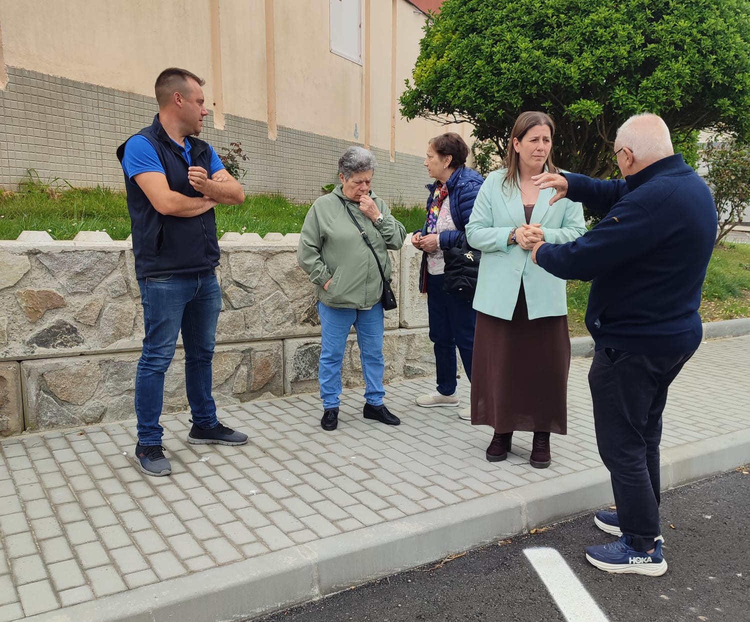 Culminada a renovación integral da Rúa Rosalía de Castro de San Cibrao para crear un espazo máis accesible e humano