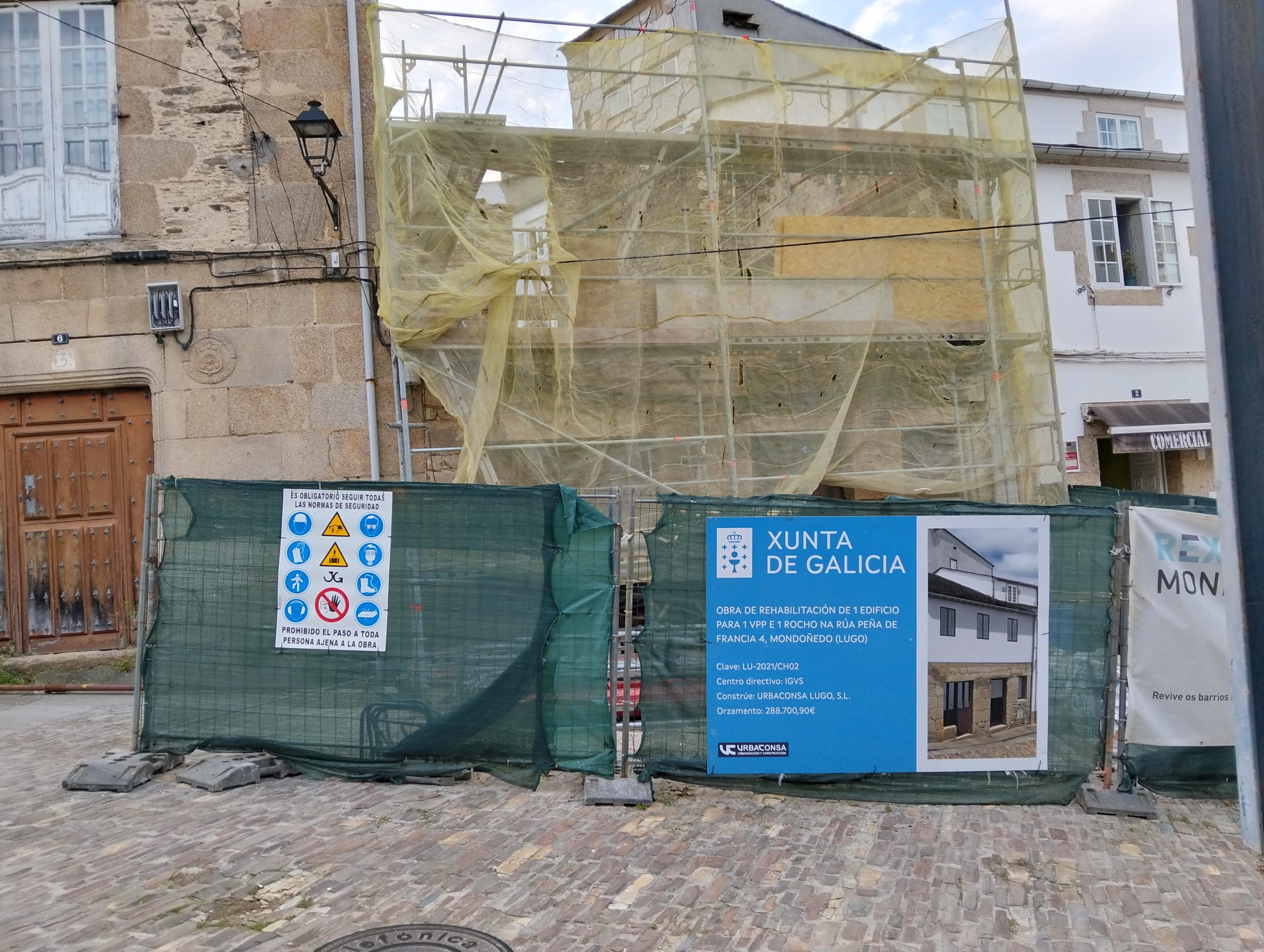 Os socialistas reclaman melloras en limpeza, mobiliario urbano e infraestruturas en Mondoñedo