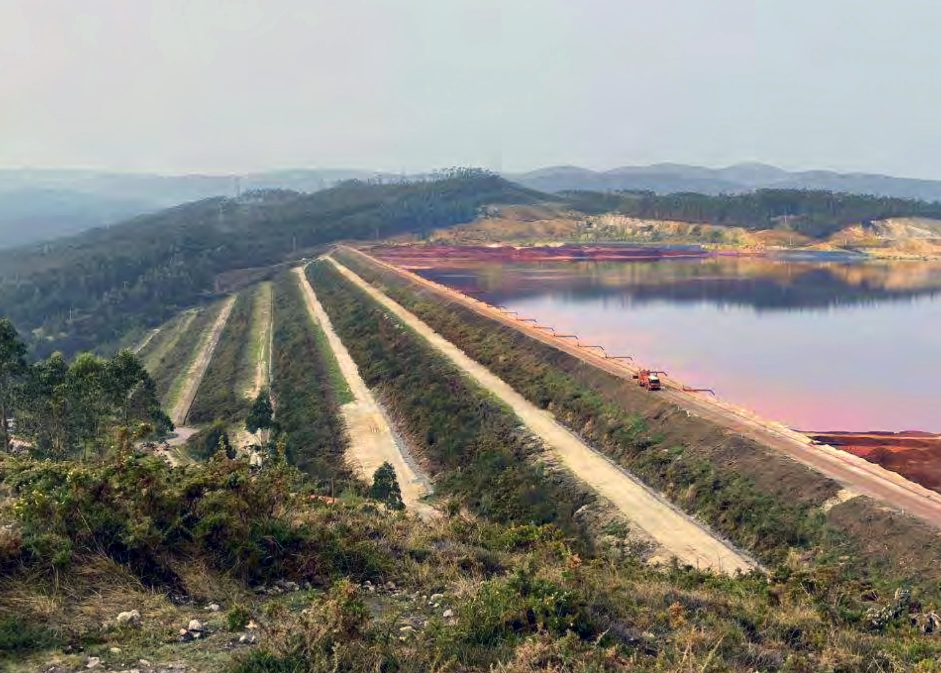 ADEGA pide á Xunta que non autorice o novo recrecemento da balsa de ALCOA