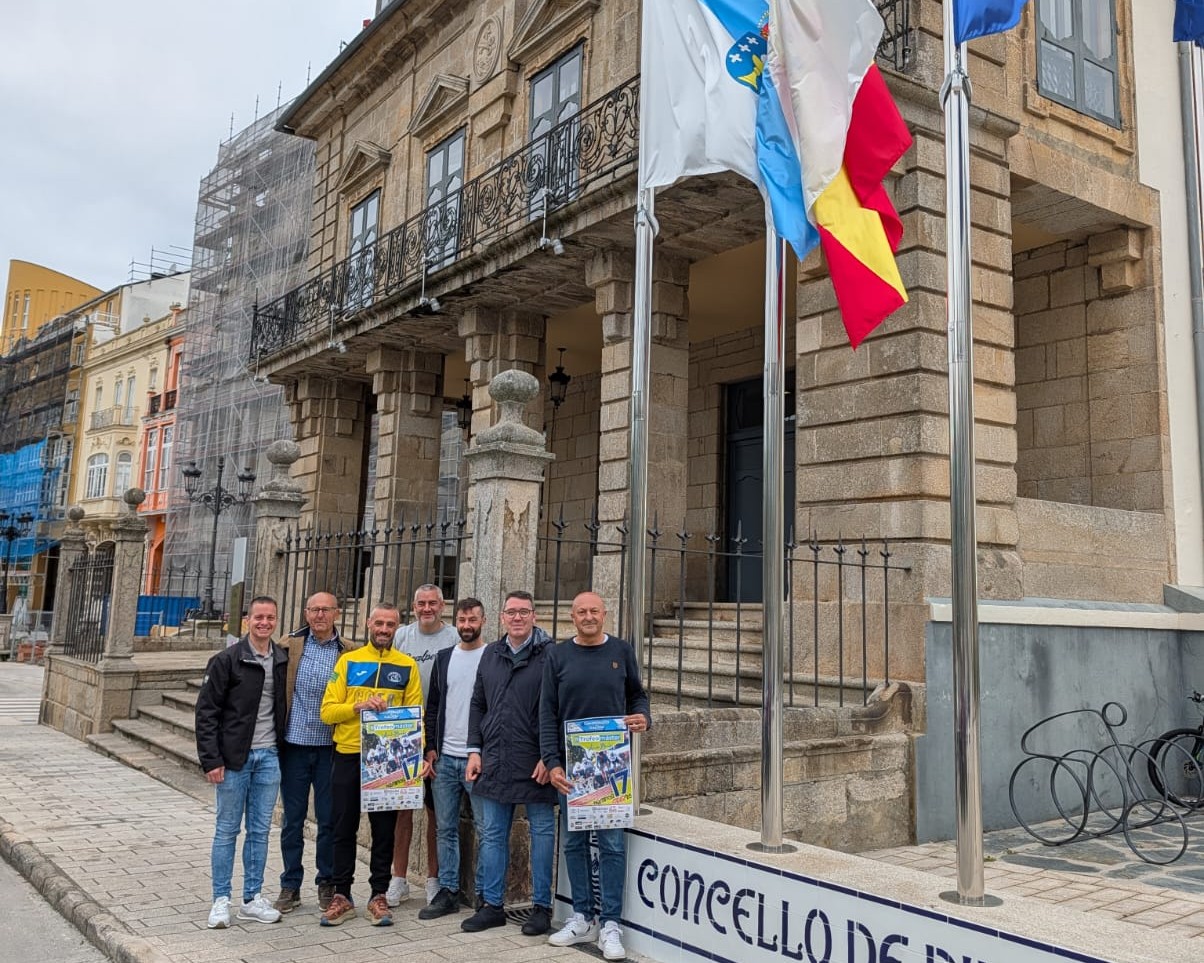 Máis de 120 ciclistas daranse cita este domingo no III Trofeo Máster Vila de Ribadeo