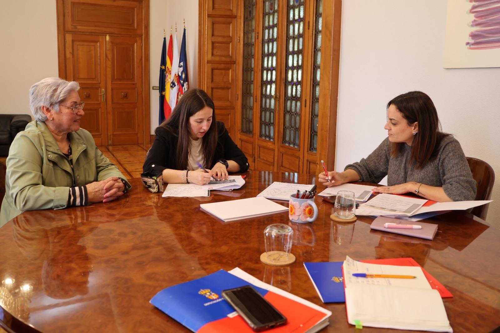 O PSdeG de Castro de Rei celebra a licitación das obras de mellora da estrada entre Muimenta e Pacios