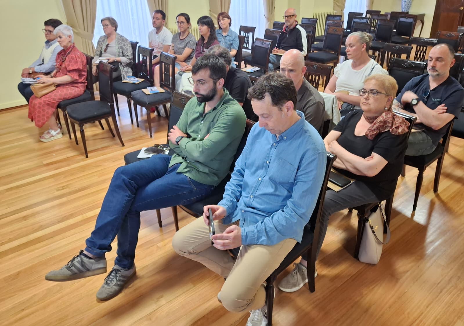 Acisa e o Polo de Mondoñedo abordan en Ribadeo os retos da transmisión empresarial