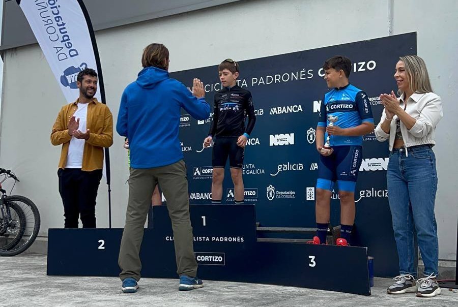 O Concello de Cervo felicita a Mateo Riera polo primeiro posto acadado no XVIII Trofeo Esponsor de Padrón, nunha carreira moi disputada que se resolveu ao sprint